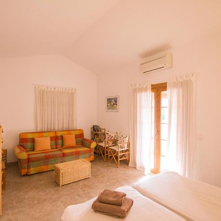 Magnifica Villa Tranquila Con Piscina 阿尔库迪亚 外观 照片